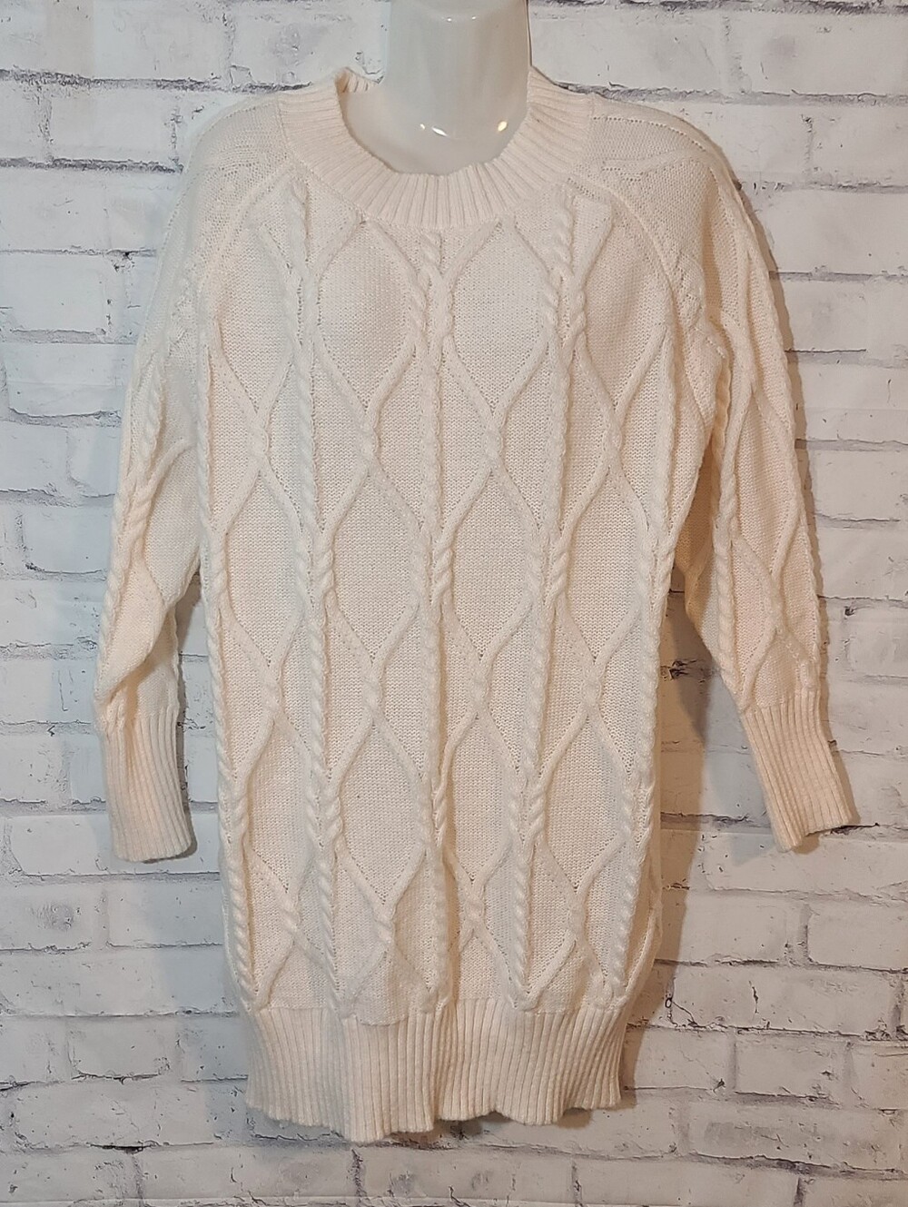 Women’s White Cable-Knit Crewneck Tunic Long Sleeve Polyester Pullover Sweater M